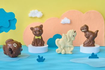 fabrication de moulages en chocolat pour paques