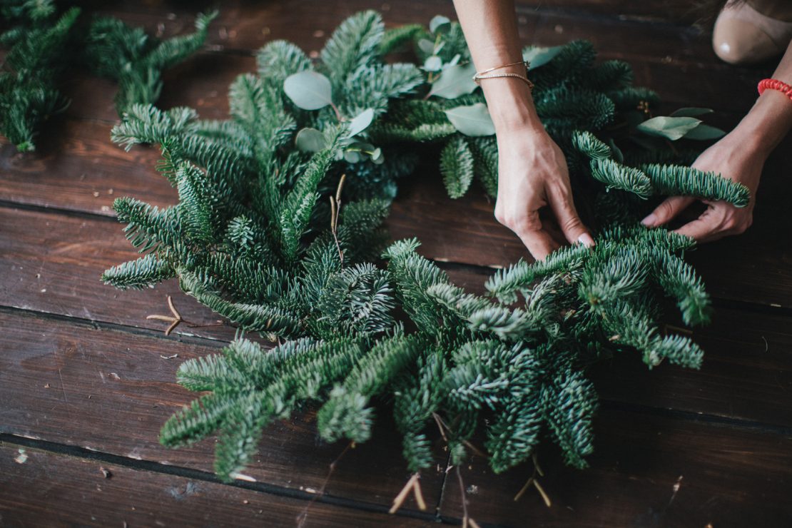 un couronne de Noël en sapin